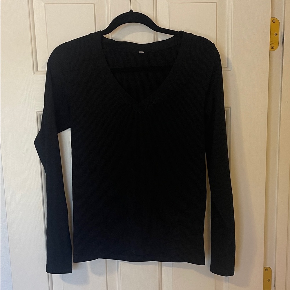 Athletica - Classic Black V-Neck Women's Top S:L